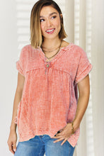 Load image into Gallery viewer, Zenana Washed Raw Hem Short Sleeve Blouse with Pockets