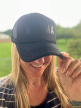 Load image into Gallery viewer, Trucker hat