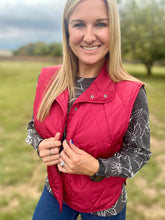 Load image into Gallery viewer, PLUS Quilted puffer vest - Burgundy