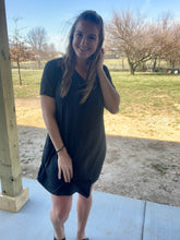 Load image into Gallery viewer, Black vneck basic dress