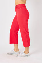 Load image into Gallery viewer, CURVY Judy Blue Tummy control red crop pants