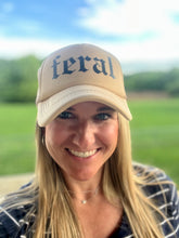 Load image into Gallery viewer, Trucker hat