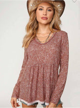 Load image into Gallery viewer, Burgundy ditsy floral babydoll top