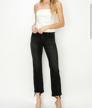 Load image into Gallery viewer, CURVY Risen highrise relaxed straight crop