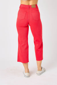 CURVY Judy Blue Tummy control red crop pants