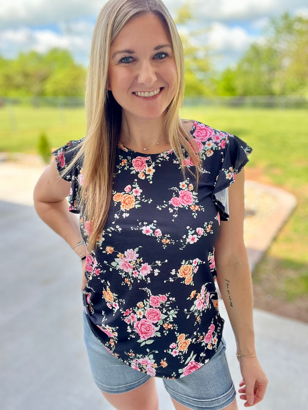 Black floral ruffle sleeve