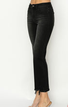 Load image into Gallery viewer, CURVY Risen highrise relaxed straight crop