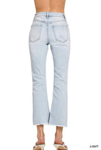 Load image into Gallery viewer, Zenana light wash HR raw hem straight crop