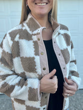 Load image into Gallery viewer, Checkered sherpa jacket