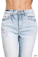 Load image into Gallery viewer, Zenana light wash HR raw hem straight crop