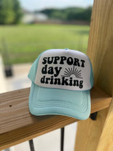 Load image into Gallery viewer, Trucker hat