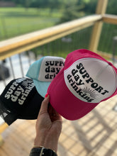 Load image into Gallery viewer, Trucker hat