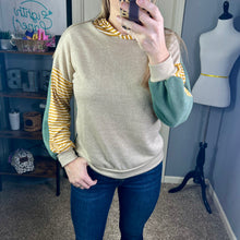 Load image into Gallery viewer, Taupe/olive color block striped hoodie
