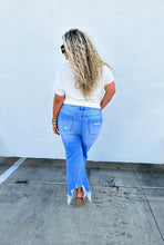 Load image into Gallery viewer, Urban distressed crop jean