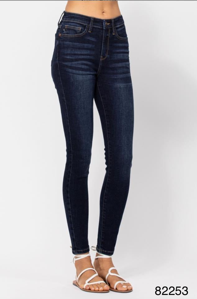 CURVY Judy Blue dark skinny