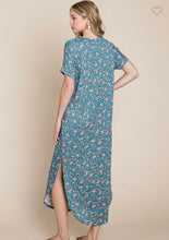 Load image into Gallery viewer, Floral maxi dress