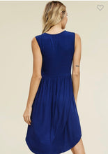 Load image into Gallery viewer, Estate Blue button detail midi dress