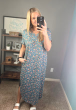 Load image into Gallery viewer, Floral maxi dress