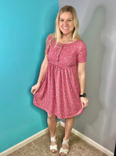 Load image into Gallery viewer, Tatum floral henley dress